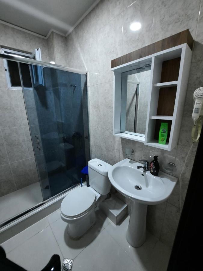 Nica Hotel Koboeleti Buitenkant foto